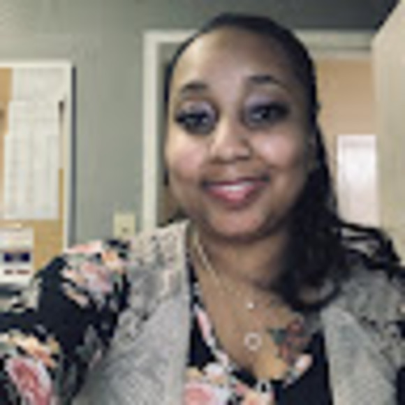 Meet your Posher, Chelsa - Picture 1 of 1